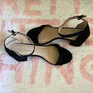 Faux suede black 3.5” heels